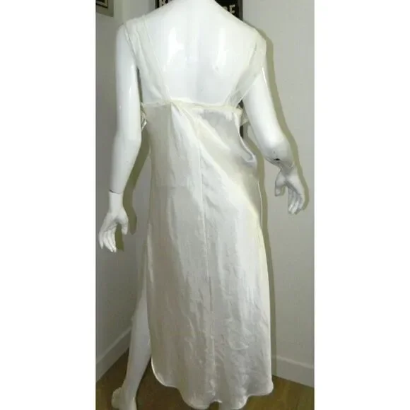 Intimo Amore Nightgown Women's Size Medium Ivory White Beaded Lace